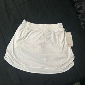 NWT LULULEMON HOTTY HOT HR SKORT *LONG*